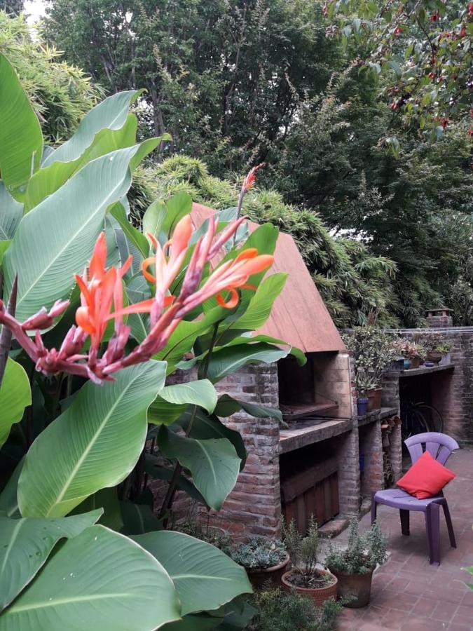 En Casa Con Gran Jardin * San Isidro (Buenos Aires)