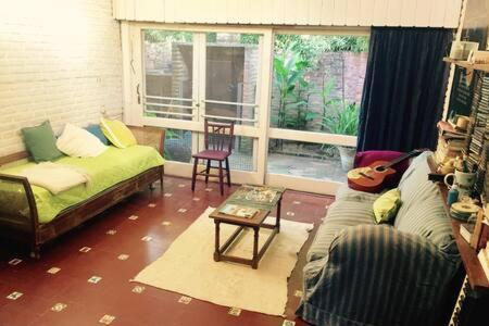 Homestay En Casa Con Gran Jardin *