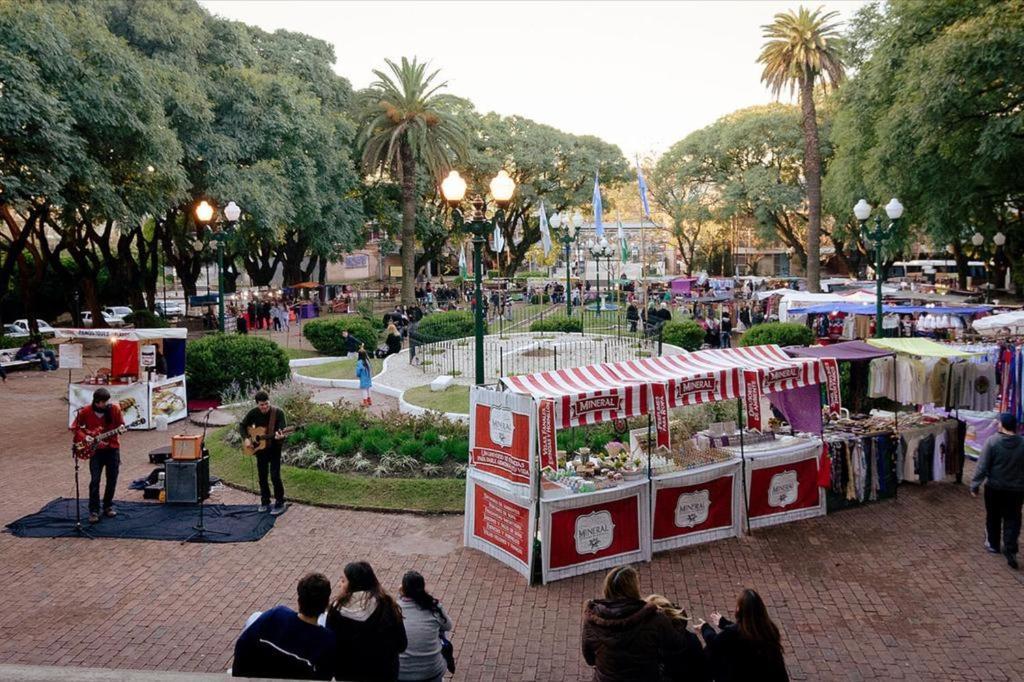 En Casa Con Gran Jardin * San Isidro (Buenos Aires)