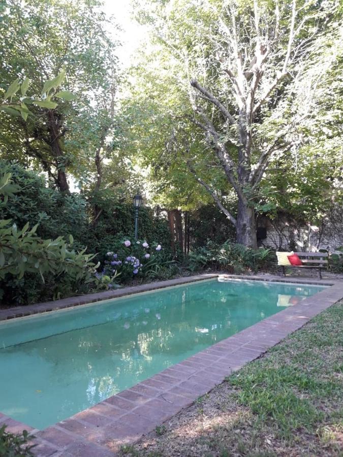 Habitación En Casa Con Gran Jardín Habitación en casa particular San Isidro (Buenos Aires)